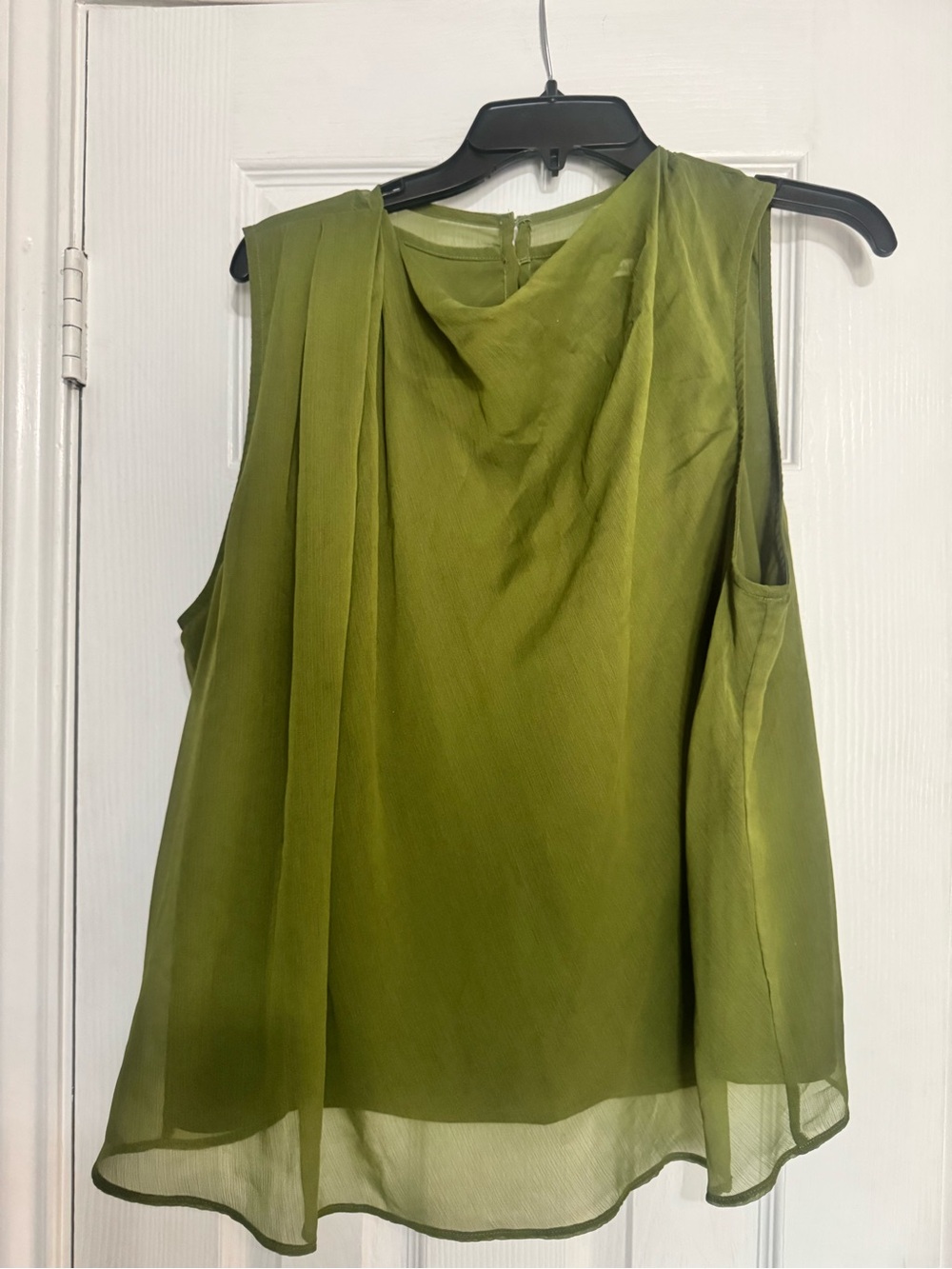 Abercrombie & Fitch Moss Green Sleeveless Chiffon Camisole